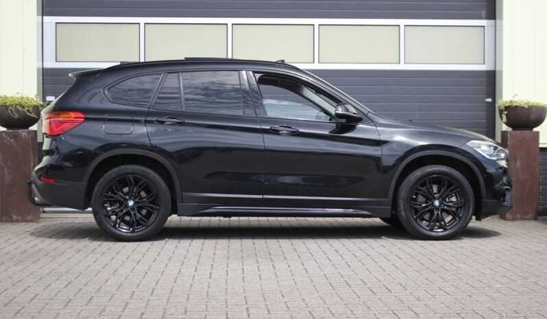 BMW X1 sDrive 20i High Executive vol