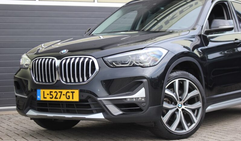 BMW X1 sDrive 18i High Executive X-Line vol