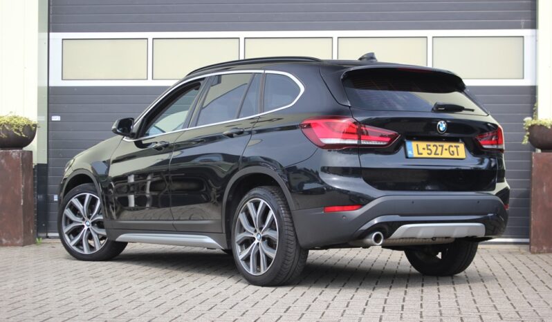 BMW X1 sDrive 18i High Executive X-Line vol